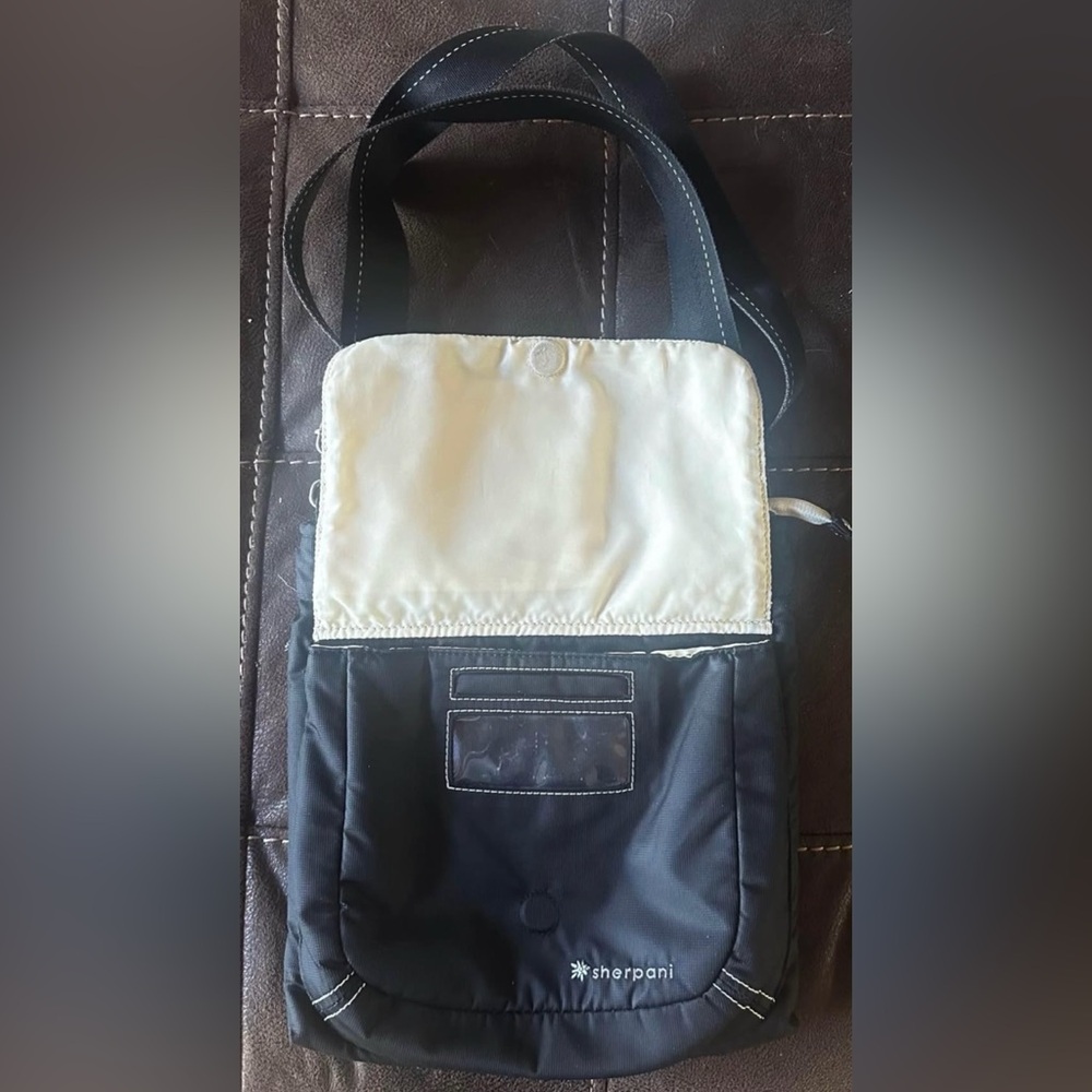 Sherpani Crossbody Bag with Black Strap - Picture 2 of 5